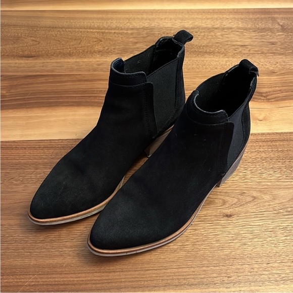 CREVO Black Leather Ankle Boots 
Size 7 
In excellent condition - Picture 4 of 10